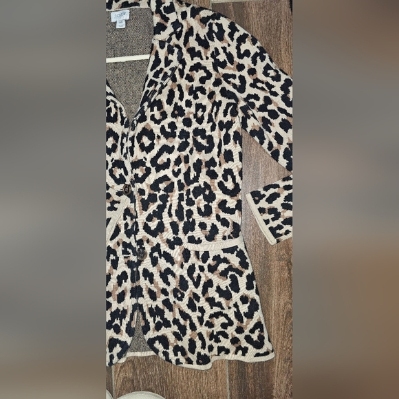 J CREW CARDIGAN SWEATER JACKET LEOPARD PRINT SZ XS - Picture 3 of 3